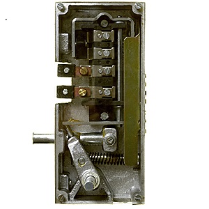 Karmlås, Schindler HE2, höger